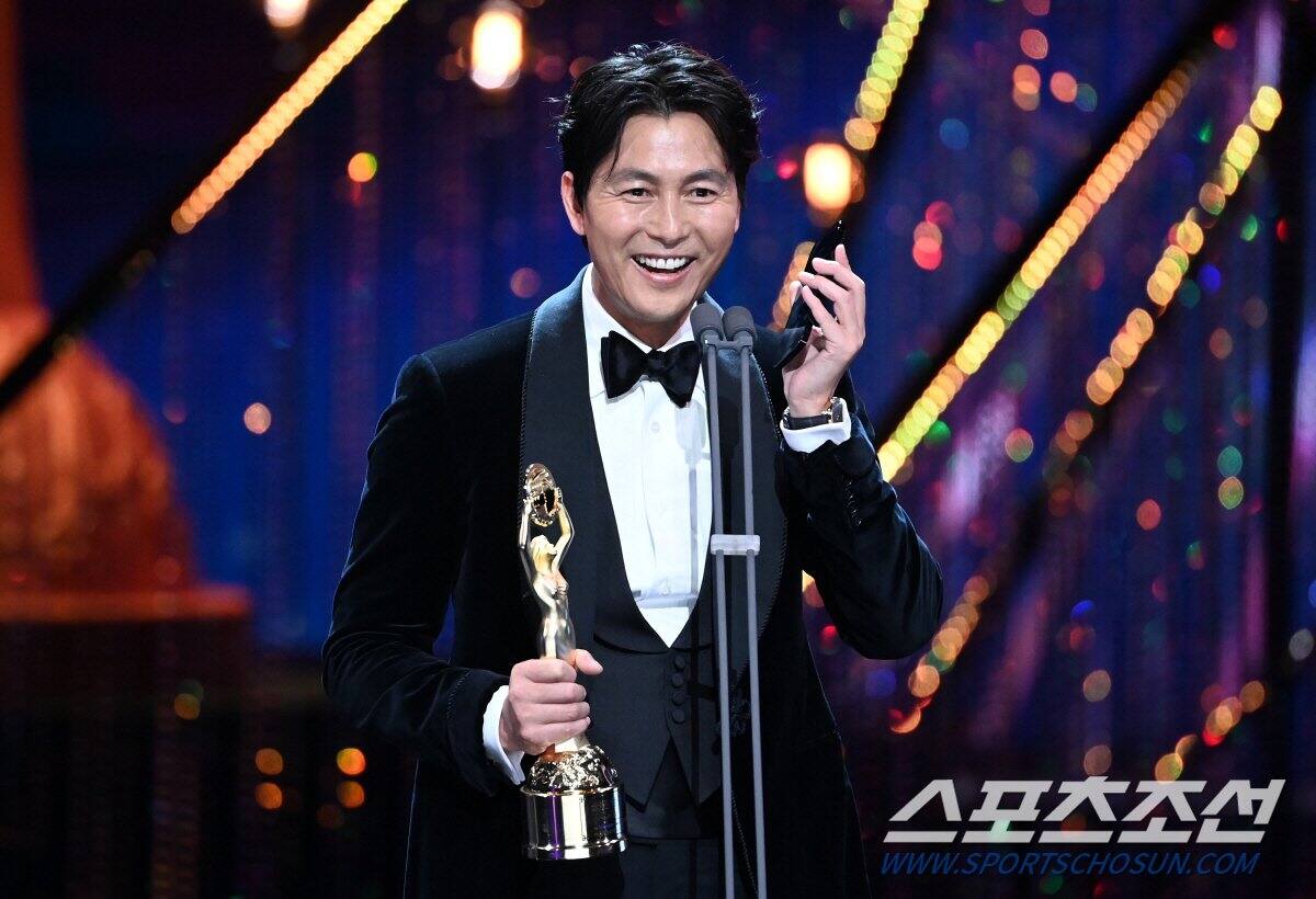 The Star-Studded Blue Dragon Film Awards 2022